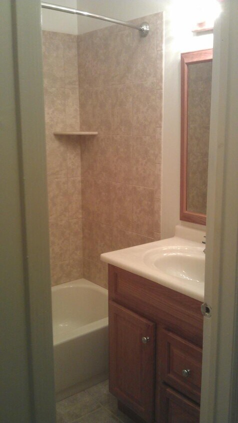 Primary Photo - 206 Jesse Way