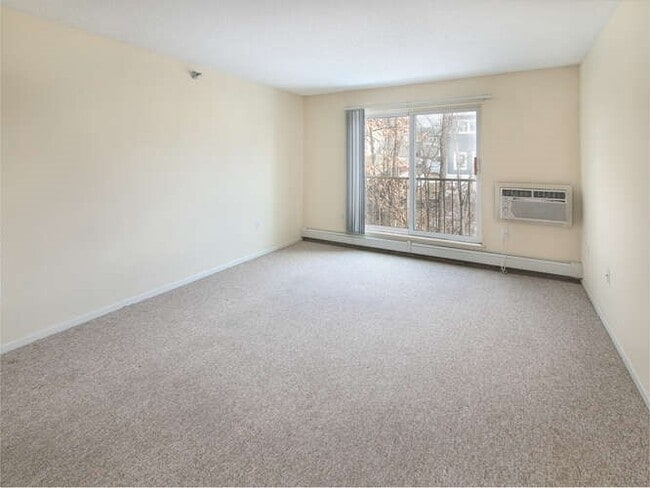 Building Photo - 16955 Toronto Ave SE