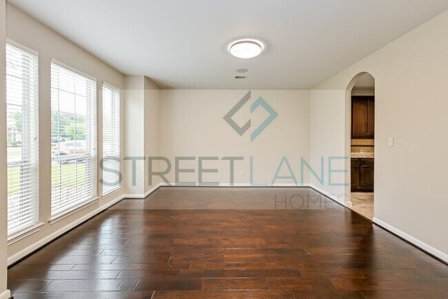 Foto del edificio - REDUCED!