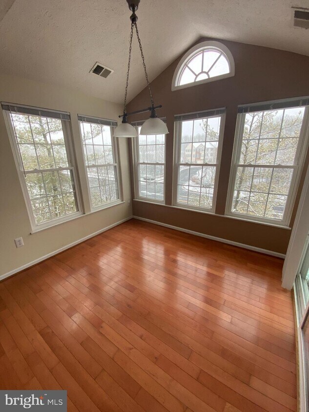 691 Winding Stream Way, Odenton, MD 21113 House for Rent in Odenton