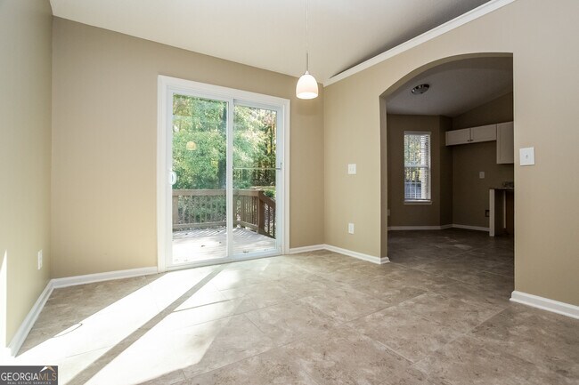Foto del edificio - 6325 Holborne Ln