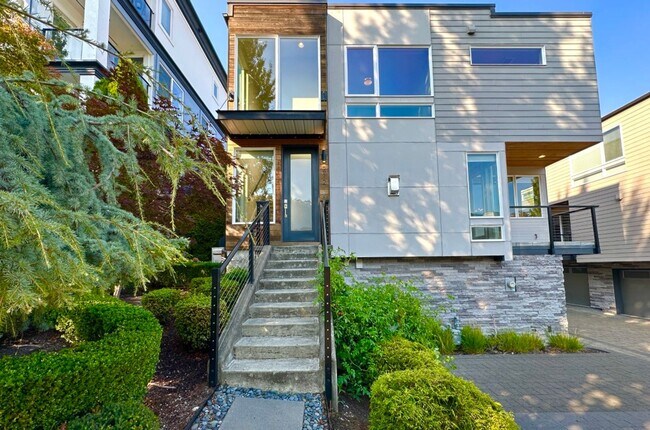 Foto del edificio - 2Bd/2.5Ba Kirkland Townhouse