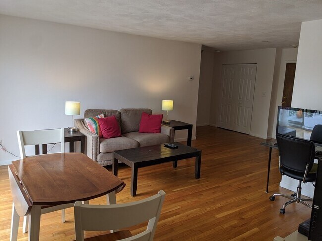 Foto del edificio - 245 Lafayette St