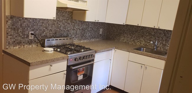 Building Photo - 321 E Roosevelt Blvd