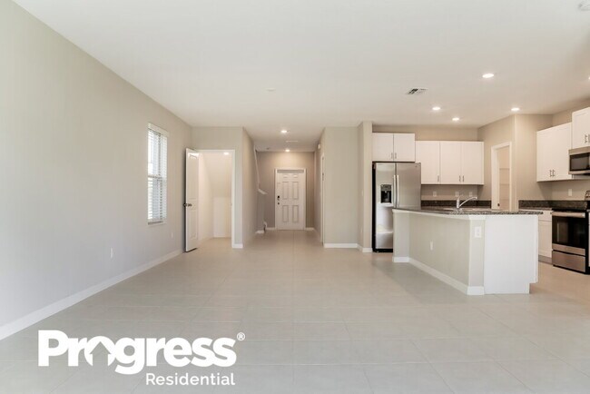 Foto del edificio - 2211 Treesdale Ave