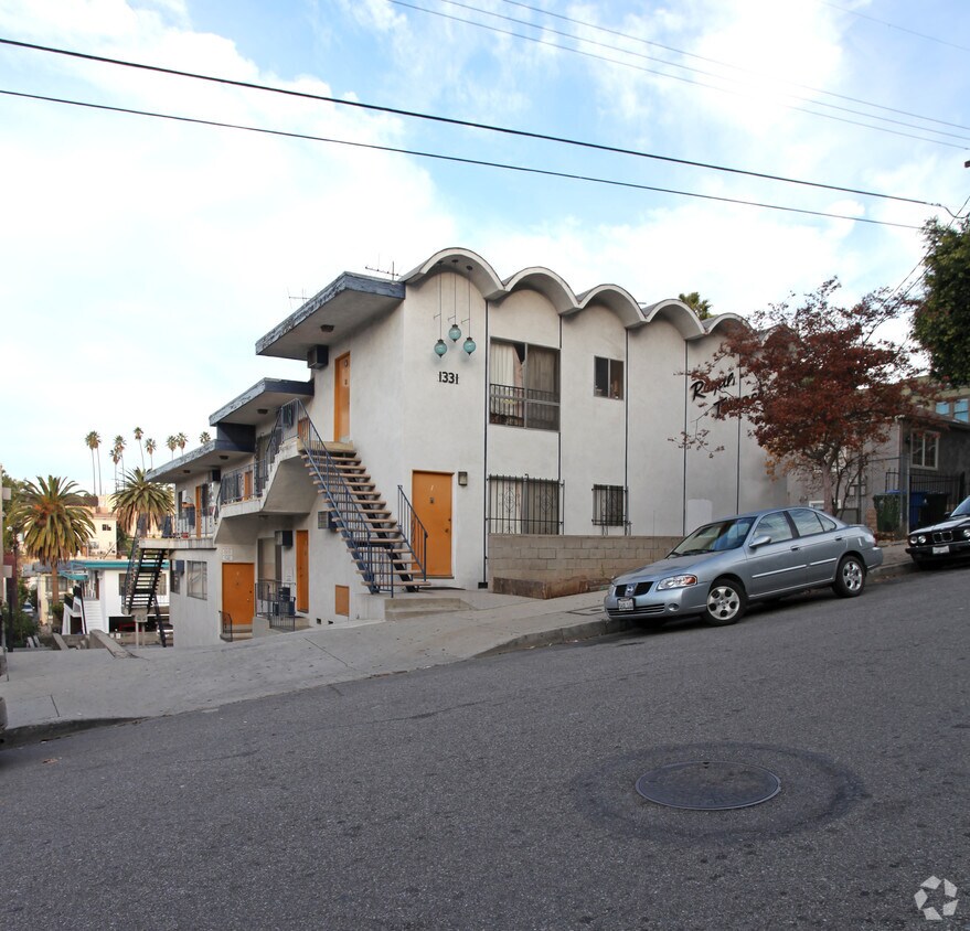 Primary Photo - 1331 Sutherland St