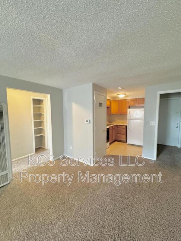 Foto del edificio - 3954 N Jackson Ave