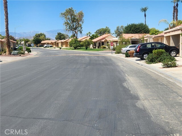 Building Photo - 82335 Cochran Dr