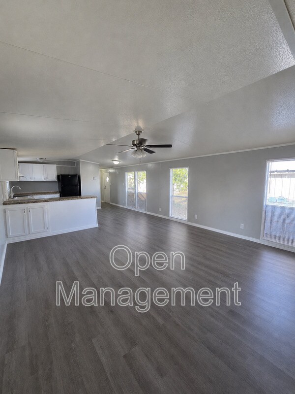 Foto del edificio - 3300 Voight Blvd