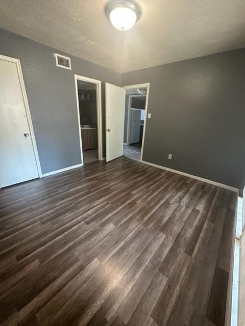 Foto del edificio - 12319 W Village Dr