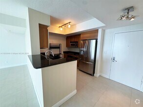 Building Photo - 325 S Biscayne Blvd