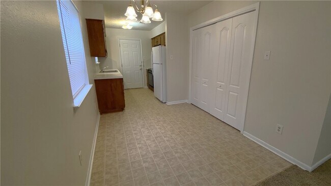 Foto del edificio - 3317 Longleaf Cir