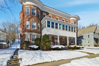 Building Photo - 44 Bardwell St