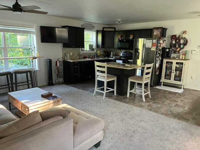 Foto del edificio - 191 Woodbridge Estates Dr