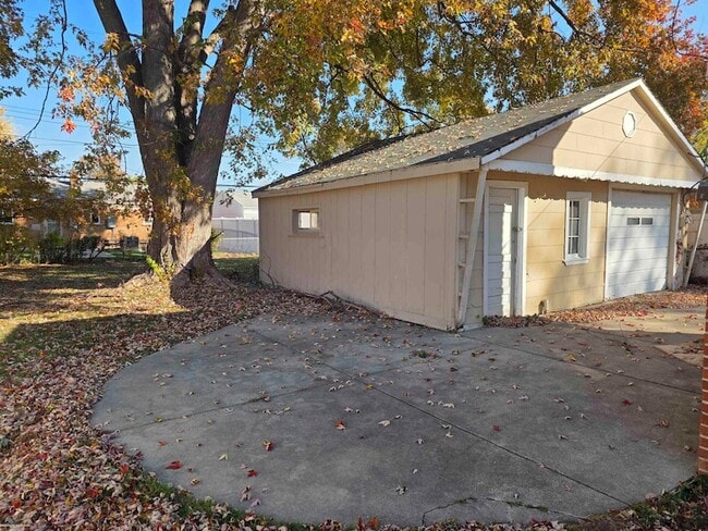 Building Photo - 23209 Detour St