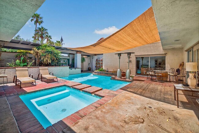 Foto del edificio - 79090 Barwick Pl
