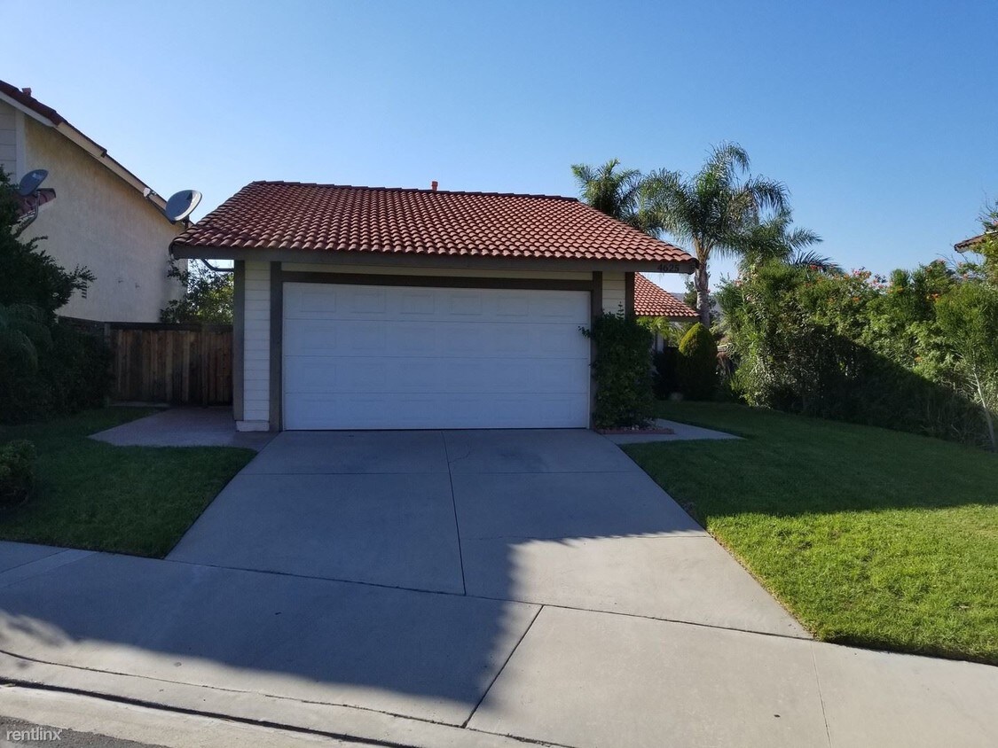 Primary Photo - 2 br, 2 bath House - 4625 Golden Ridge Dr.