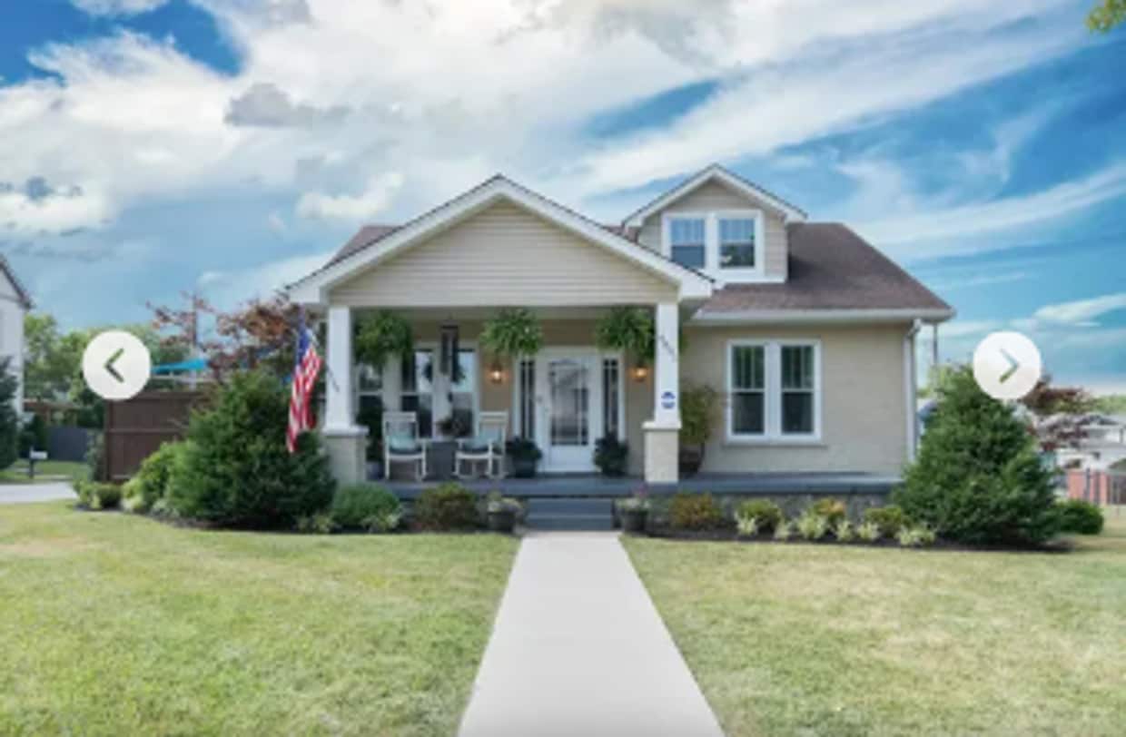 Primary Photo - 4 Bedroom with a Hot Tub in the heart of t...