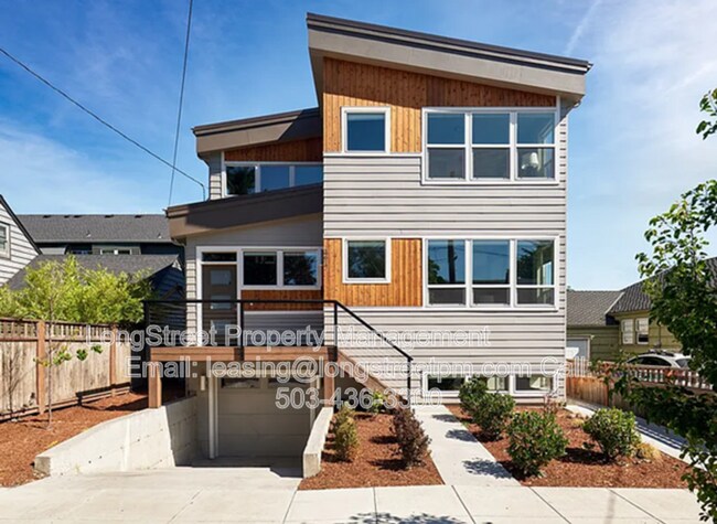 Foto del edificio - 3617 NE Webster St