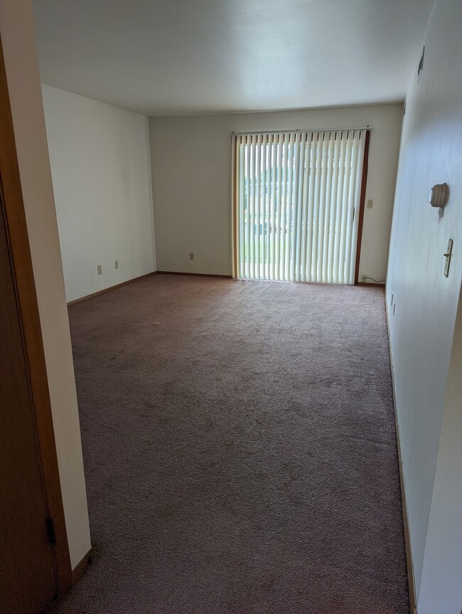 living room - 2228 Coltonville Rd
