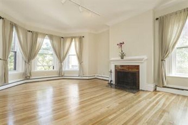 Foto del edificio - 351 Beacon St