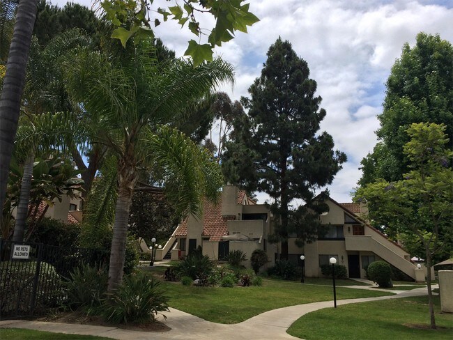 Foto del edificio - 313 N Melrose Dr