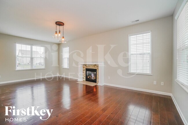 Foto del edificio - 5163 Wildcat Falls Dr