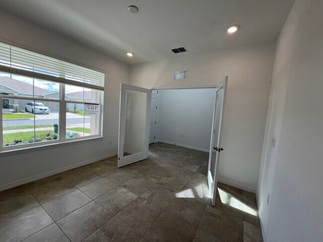 Foto del edificio - 5728 SW 71st Ct