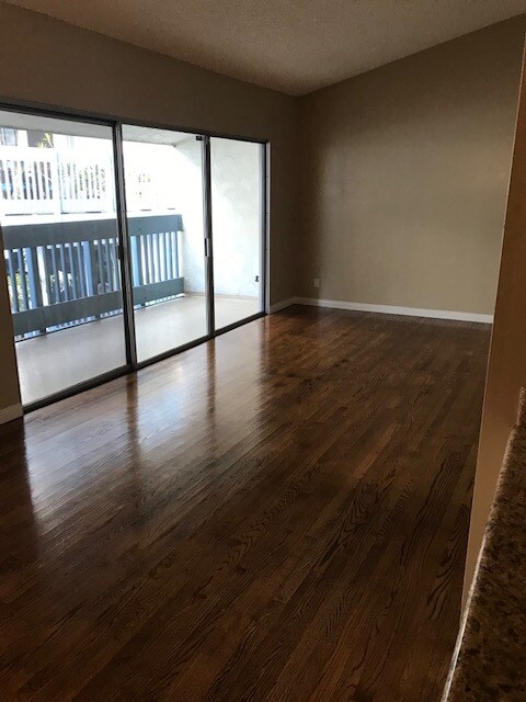 Building Photo - 812 Camino Real