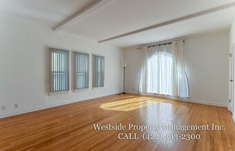 Building Photo - 1547 S Wooster St
