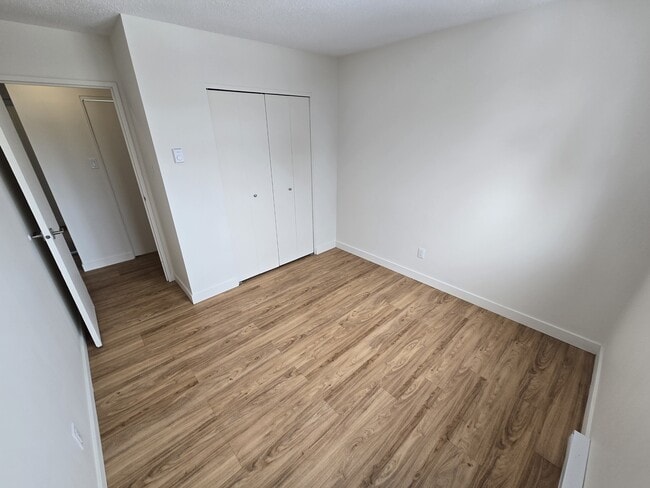 Building Photo - 710 David St