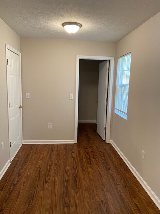 Foto del edificio - Cute Two Bedroom/1.5 Bath Close to Downtown Villa Rica