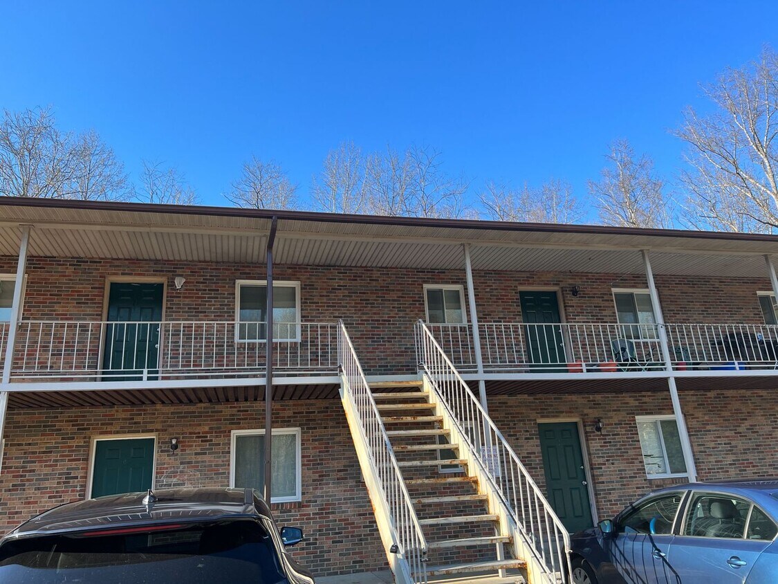 Primary Photo - Strawberry Plains, 37871 - 1 bedroom, 1 ba...
