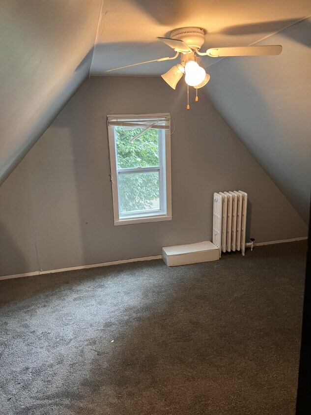 Building Photo - 479 Northland Ave