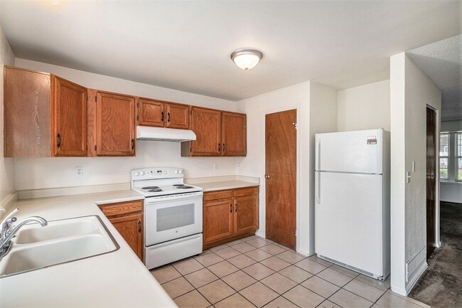 Photo - Freshly Painted & Move-In Ready! 2 bedroom... Townhome