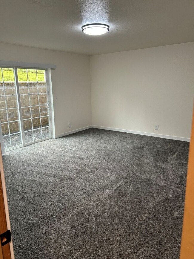 Foto del edificio - ScreenFirstStrike