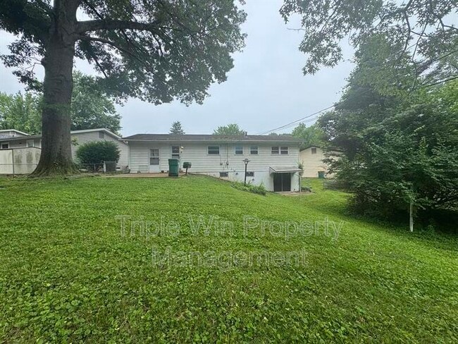 Building Photo - 10440 Gardo Ct