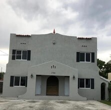 Building Photo - 1700 NW 22nd Ct