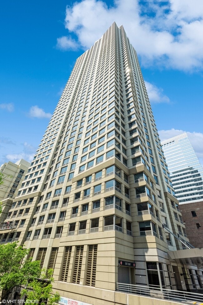 Building Photo - 440 N Wabash Ave