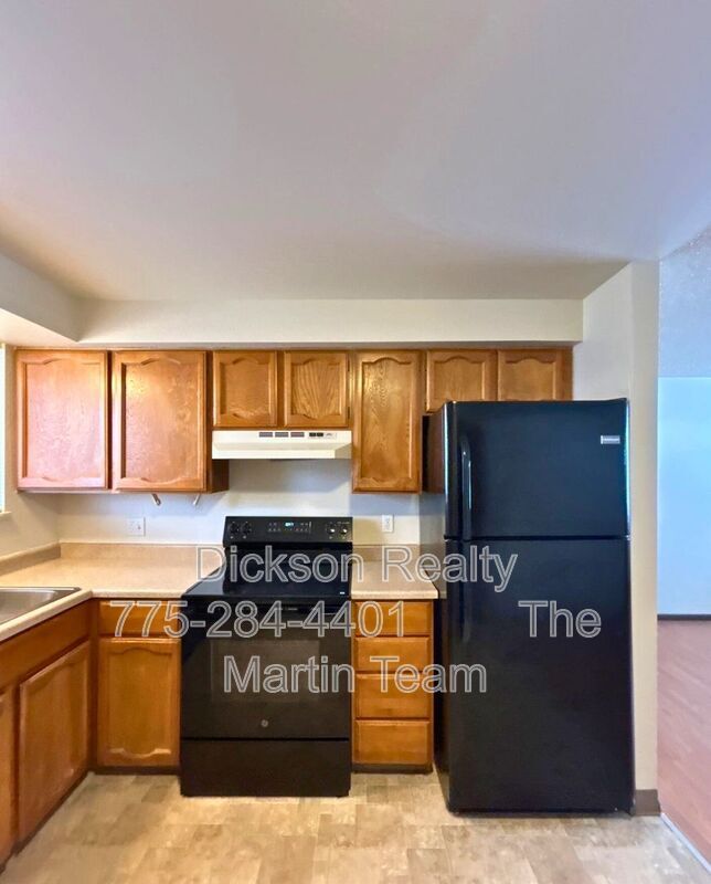 Building Photo - 1128 H St