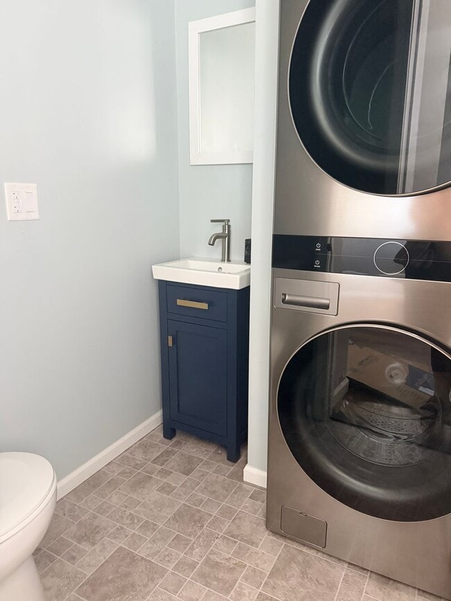 Building Photo - Beautiful home in the heart of Auburn