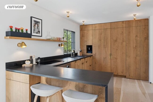 Building Photo - 497 Brick Kiln Rd