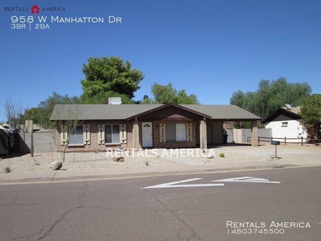 Building Photo - Tempe Home