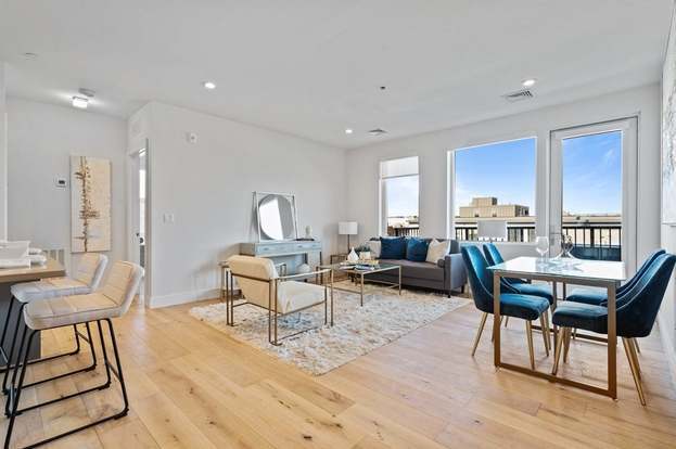 Foto del edificio - 420 W Broadway-