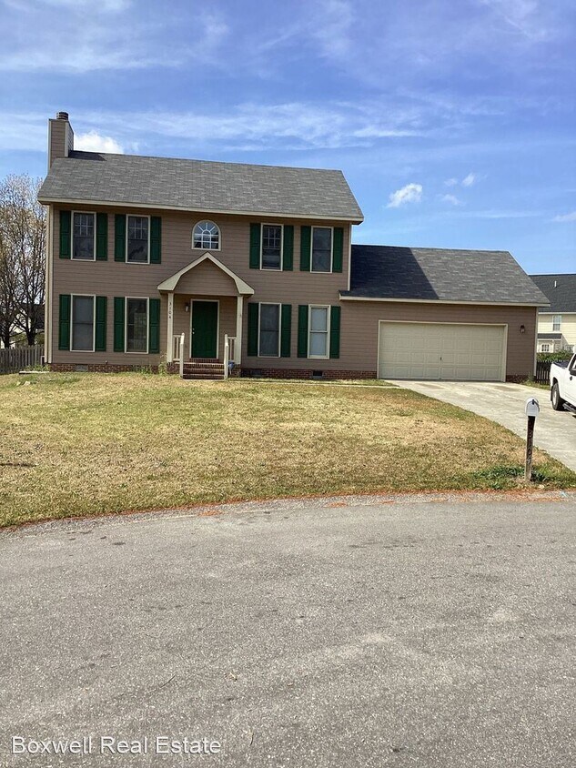 3 br, 2.5 bath House 3104 Boxley Court House Rental in Fayetteville