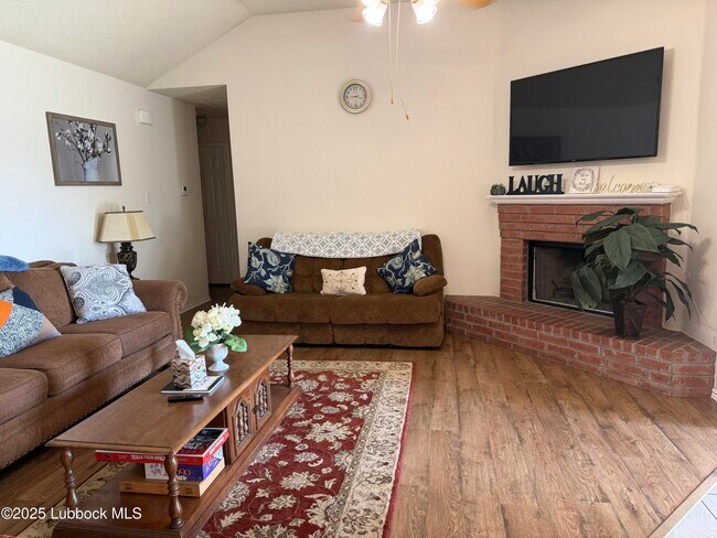 Building Photo - 10614 Belton Av.