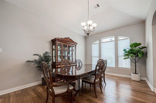 Foto del edificio - 28314 Calaveras Lake Dr