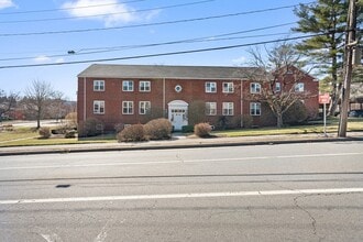 Building Photo - 130 Boylston St