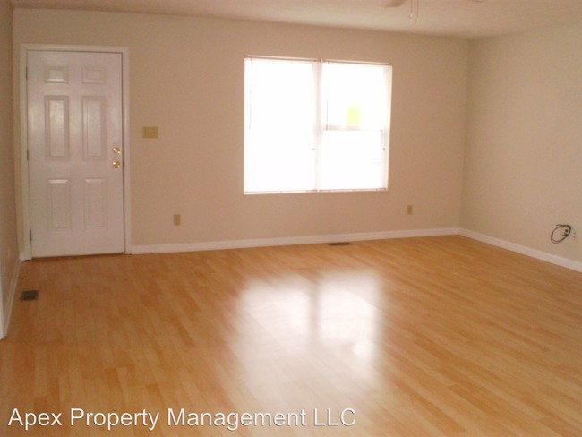 Building Photo - 108 Gray Squirrel Ln