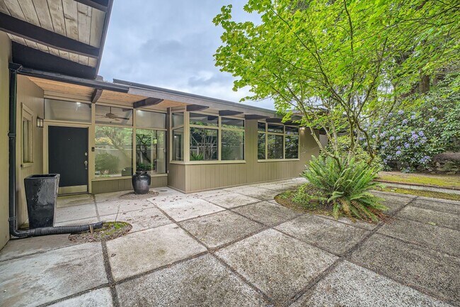 Foto del edificio - 4Bd/3.5Ba Medina House
